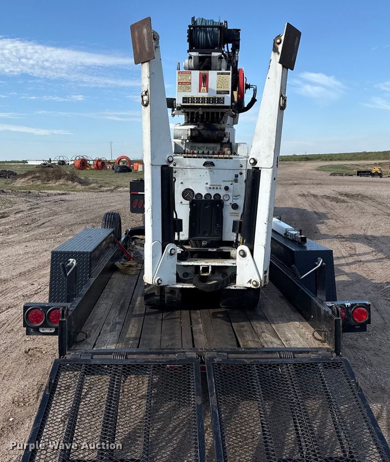 image for item EP0668 2011 SDP EZ Hauler 5500 backyard digger derrick