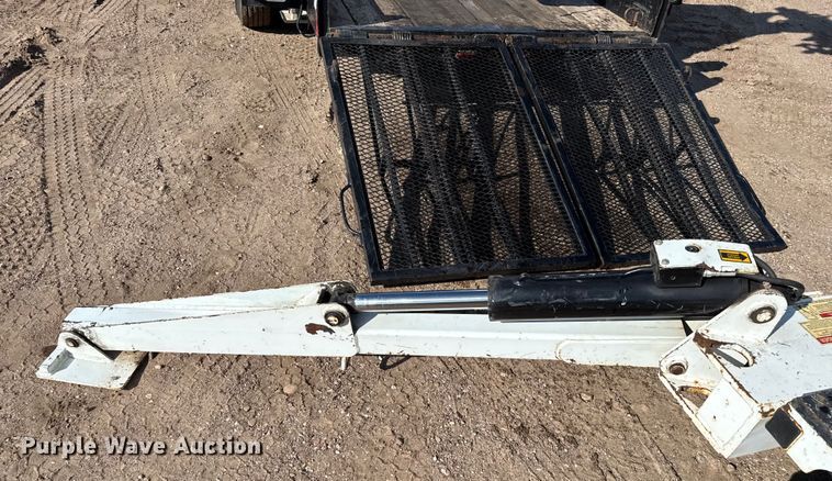 image for item EP0668 2011 SDP EZ Hauler 5500 backyard digger derrick