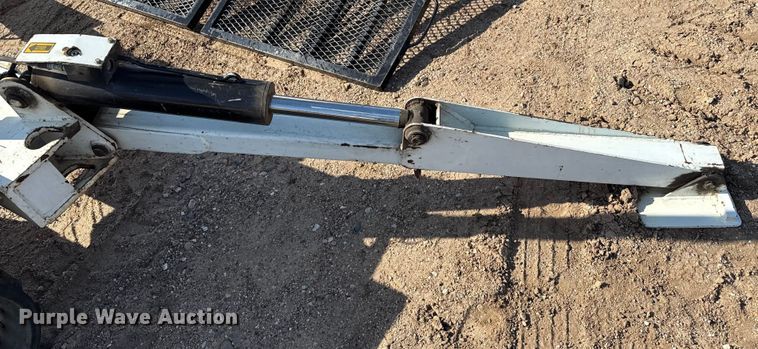 image for item EP0668 2011 SDP EZ Hauler 5500 backyard digger derrick