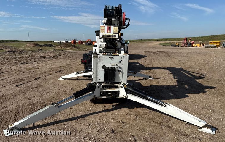 image for item EP0668 2011 SDP EZ Hauler 5500 backyard digger derrick