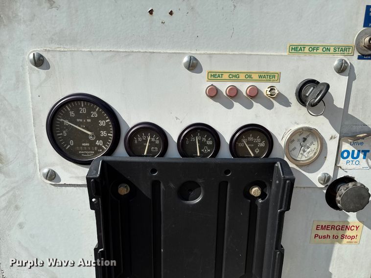 image for item EP0668 2011 SDP EZ Hauler 5500 backyard digger derrick