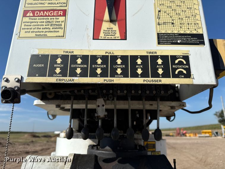 image for item EP0668 2011 SDP EZ Hauler 5500 backyard digger derrick