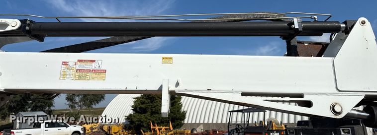 image for item EP0668 2011 SDP EZ Hauler 5500 backyard digger derrick