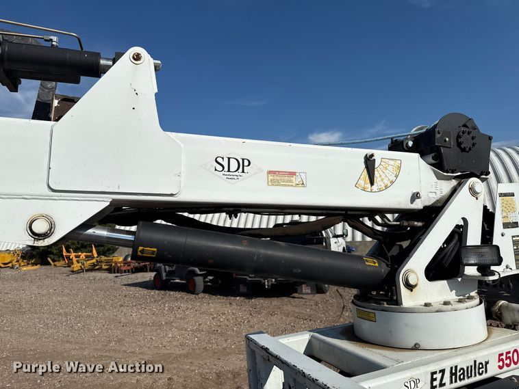 image for item EP0668 2011 SDP EZ Hauler 5500 backyard digger derrick