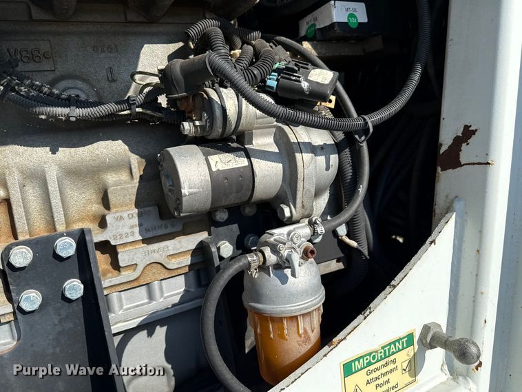 image for item EP0668 2011 SDP EZ Hauler 5500 backyard digger derrick