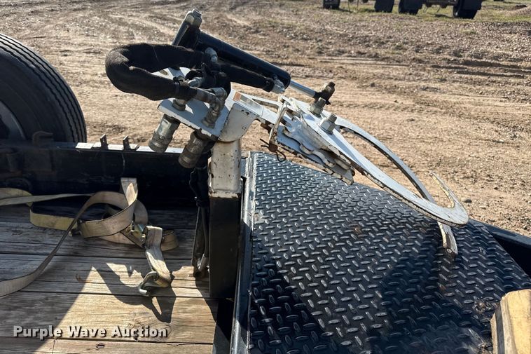 image for item EP0668 2011 SDP EZ Hauler 5500 backyard digger derrick