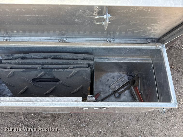 image for item EP0668 2011 SDP EZ Hauler 5500 backyard digger derrick