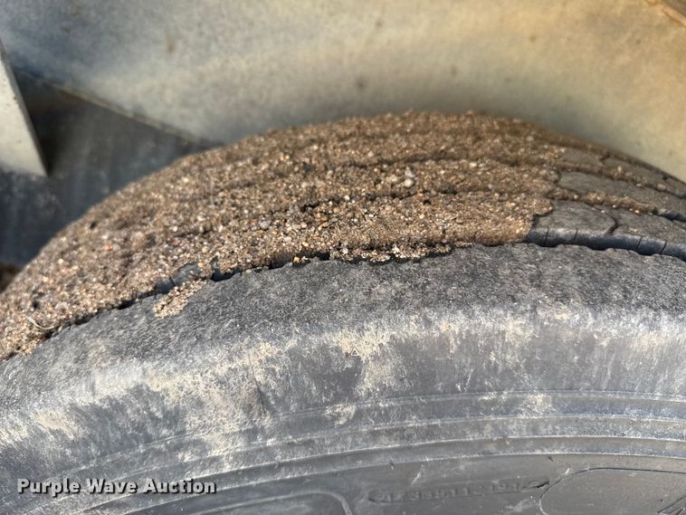 image for item EP0668 2011 SDP EZ Hauler 5500 backyard digger derrick