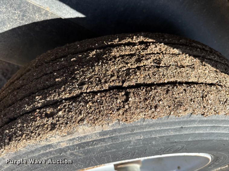 image for item EP0668 2011 SDP EZ Hauler 5500 backyard digger derrick