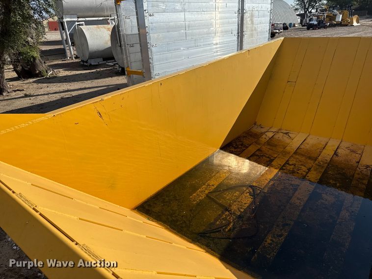 image for item EP0671 Bedding box