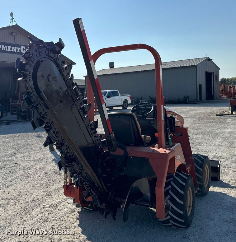 image for item ER0159 2016 Ditch witch RT45 trencher