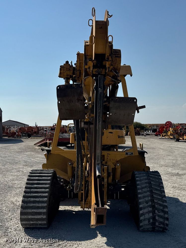 image for item ER0162 2013 Vermeer RTX1250 vibratory cable plow