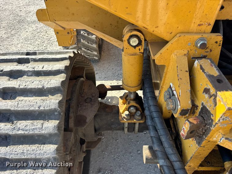 image for item ER0162 2013 Vermeer RTX1250 vibratory cable plow