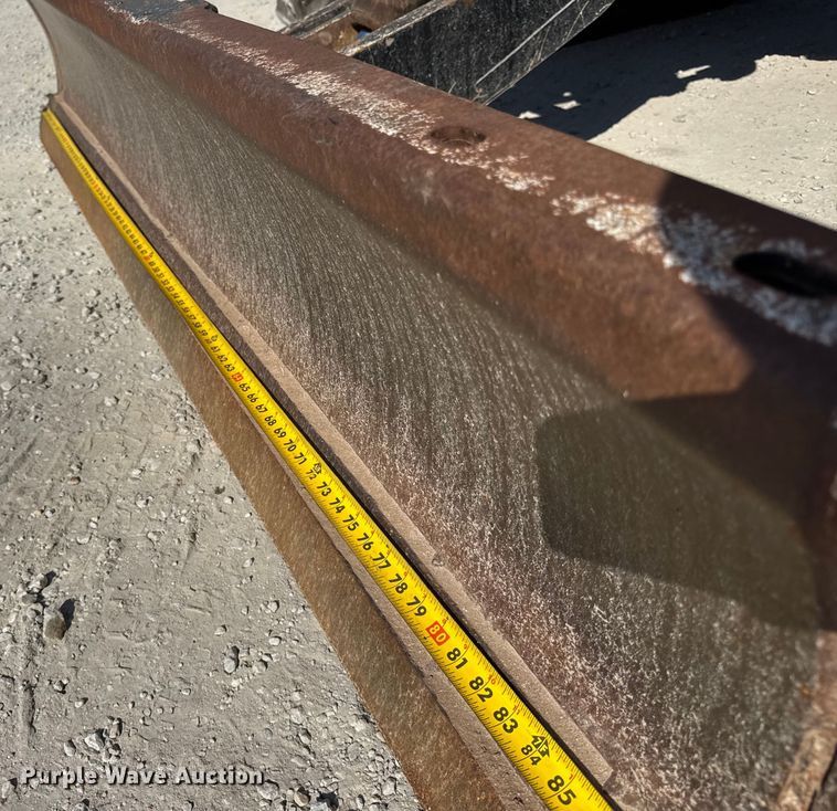 image for item ER0162 2013 Vermeer RTX1250 vibratory cable plow