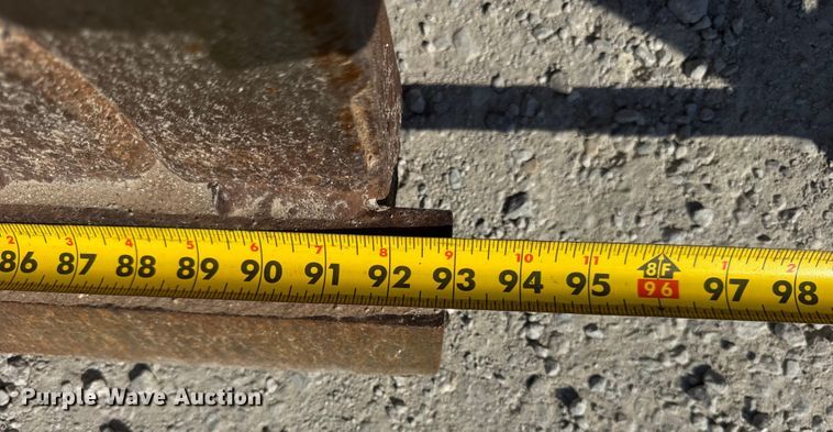 image for item ER0162 2013 Vermeer RTX1250 vibratory cable plow