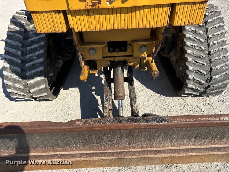 image for item ER0162 2013 Vermeer RTX1250 vibratory cable plow