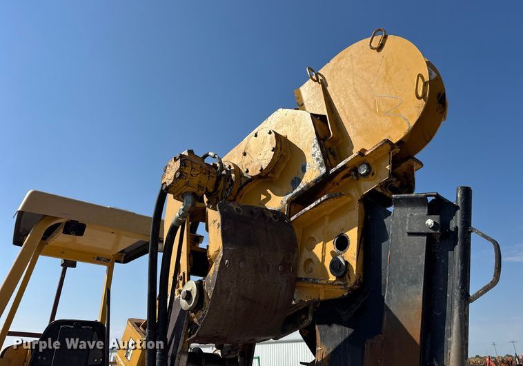 image for item ER0162 2013 Vermeer RTX1250 vibratory cable plow