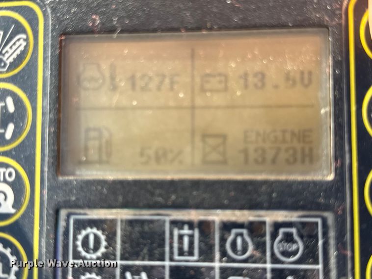 image for item ER0162 2013 Vermeer RTX1250 vibratory cable plow