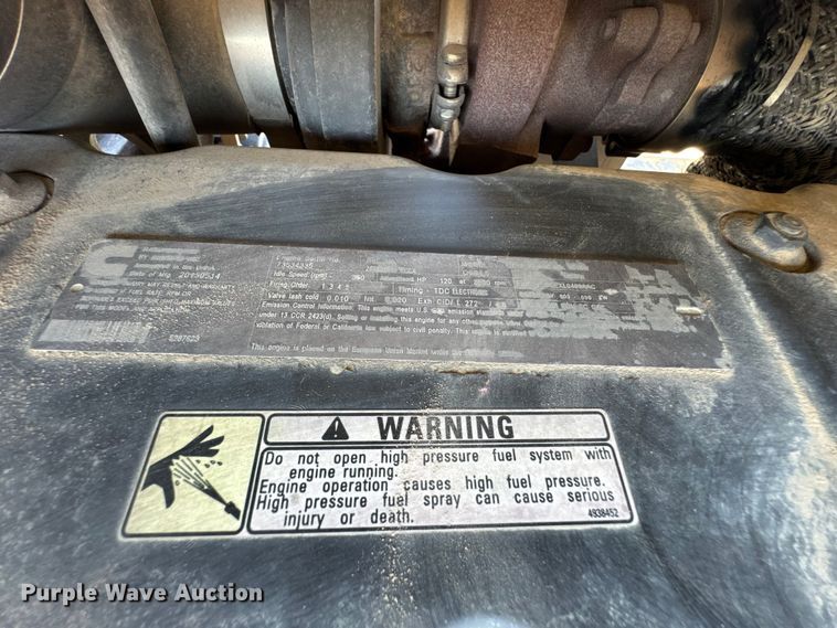 image for item ER0162 2013 Vermeer RTX1250 vibratory cable plow