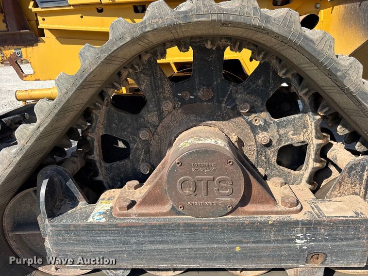 image for item ER0162 2013 Vermeer RTX1250 vibratory cable plow