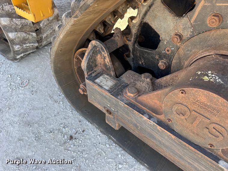 image for item ER0162 2013 Vermeer RTX1250 vibratory cable plow