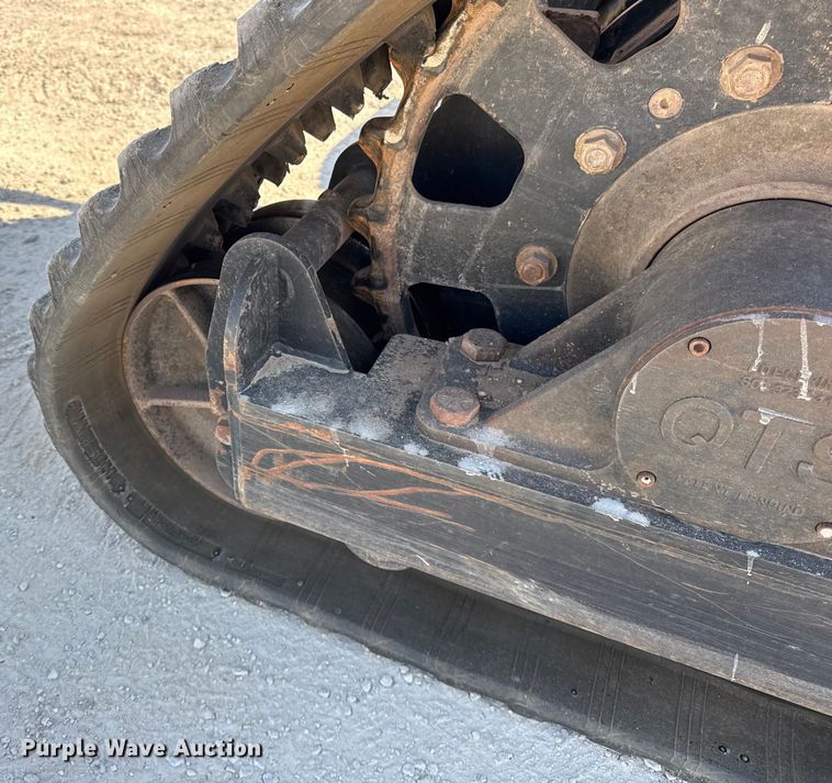 image for item ER0162 2013 Vermeer RTX1250 vibratory cable plow