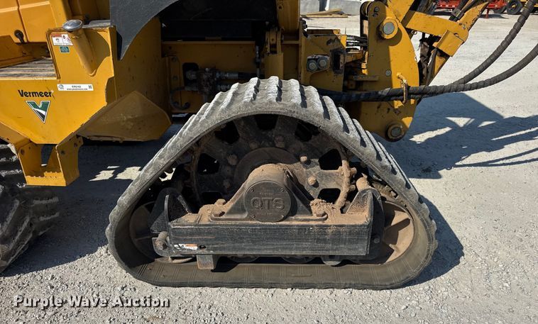 image for item ER0162 2013 Vermeer RTX1250 vibratory cable plow