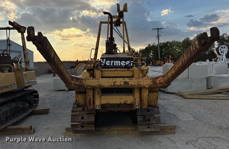 image for item ER0164 2001 Vermeer Flextrak 75 cable plow