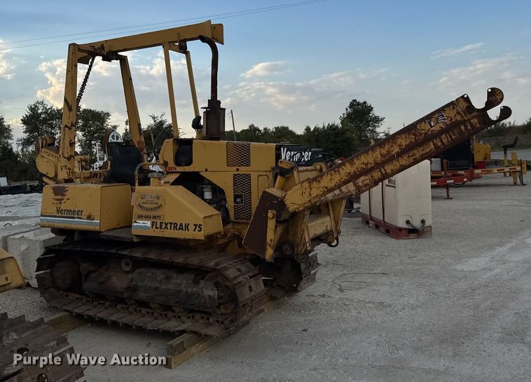 image for item ER0164 2001 Vermeer Flextrak 75 cable plow