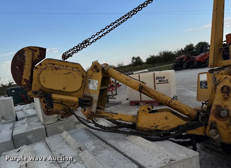 image for item ER0164 2001 Vermeer Flextrak 75 cable plow