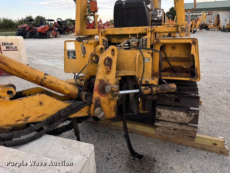 image for item ER0164 2001 Vermeer Flextrak 75 cable plow