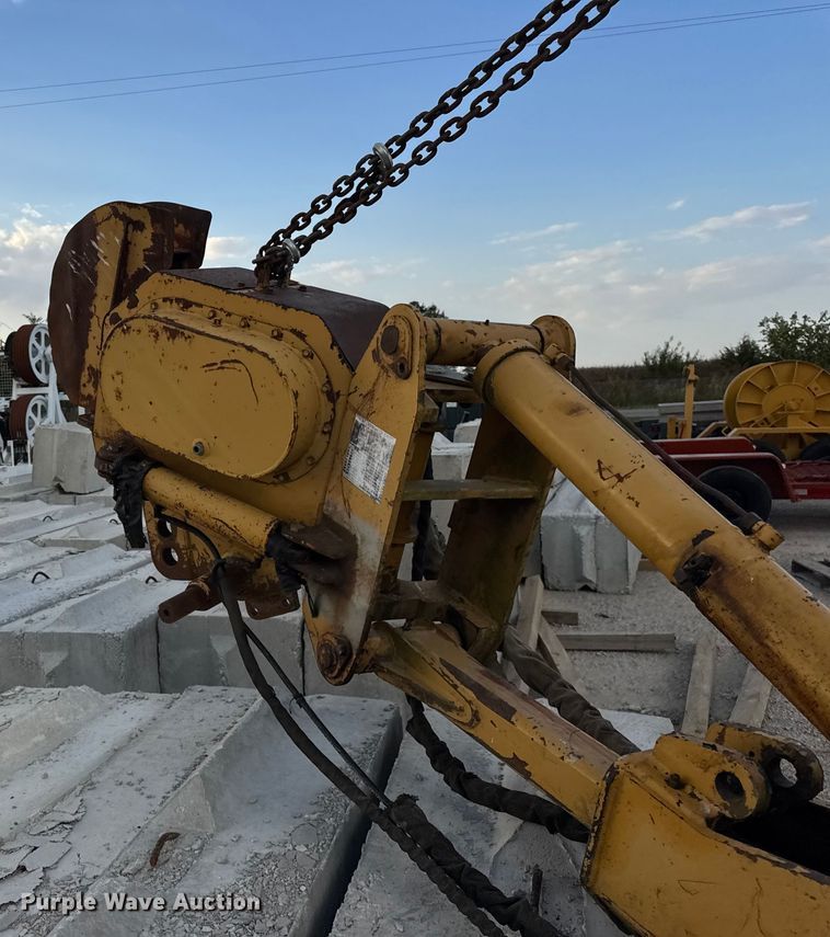 image for item ER0164 2001 Vermeer Flextrak 75 cable plow