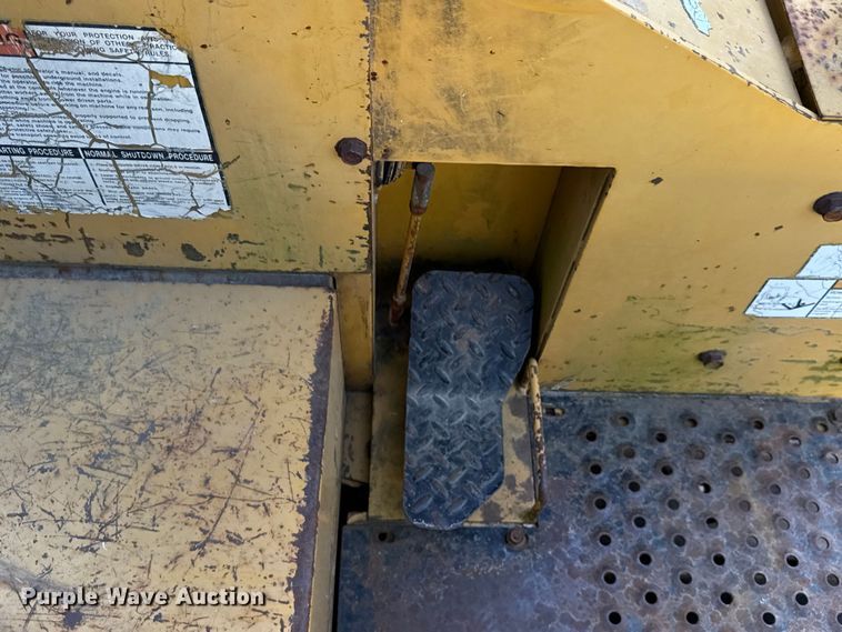 image for item ER0164 2001 Vermeer Flextrak 75 cable plow