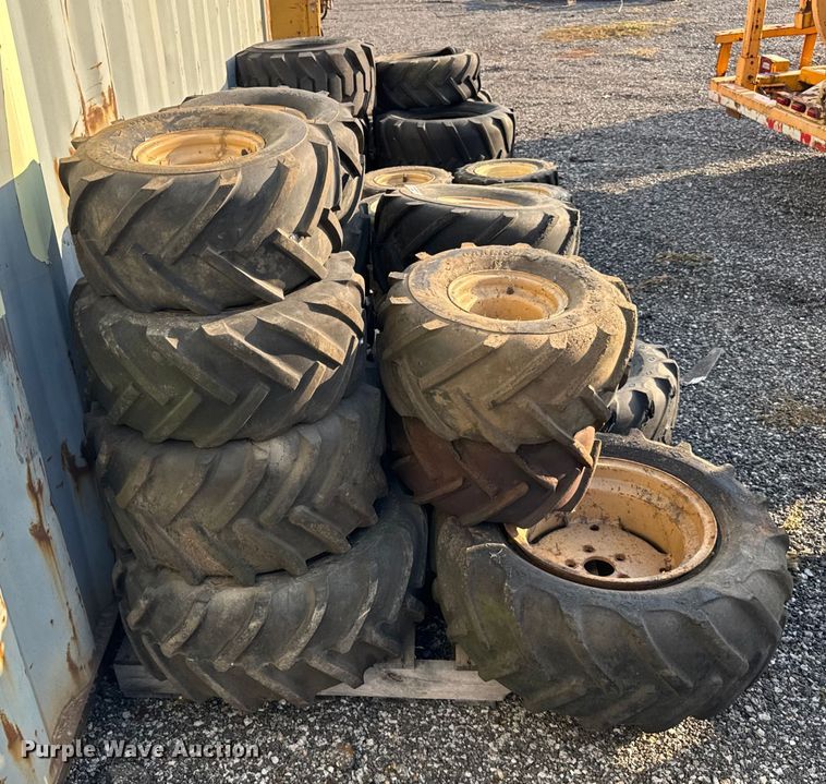 image for item ER0171 Trencher tires and wheels