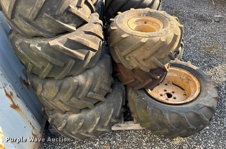 image for item ER0171 Trencher tires and wheels