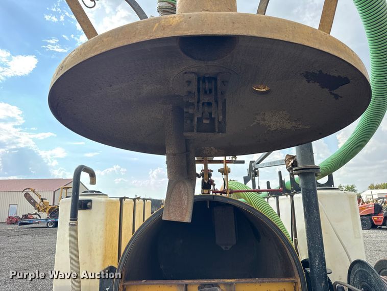 image for item ER0178 2018 Vermeer LP573SDT vacuum excavator