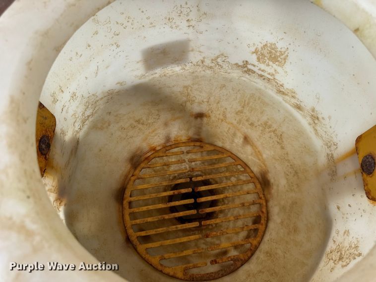 image for item ER0179 Vermeer MX125 mud mixer