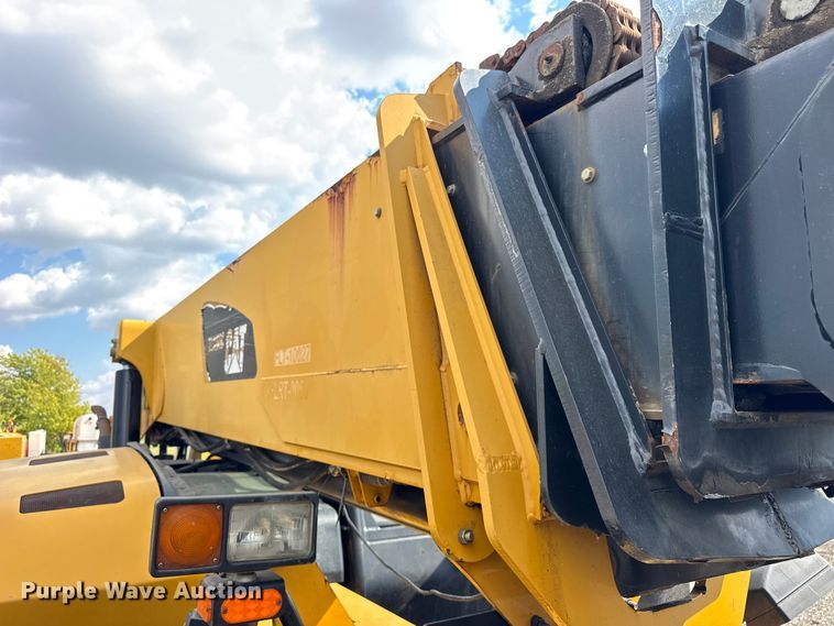 image for item ER0184 2013 Caterpillar TL1255C telehandler