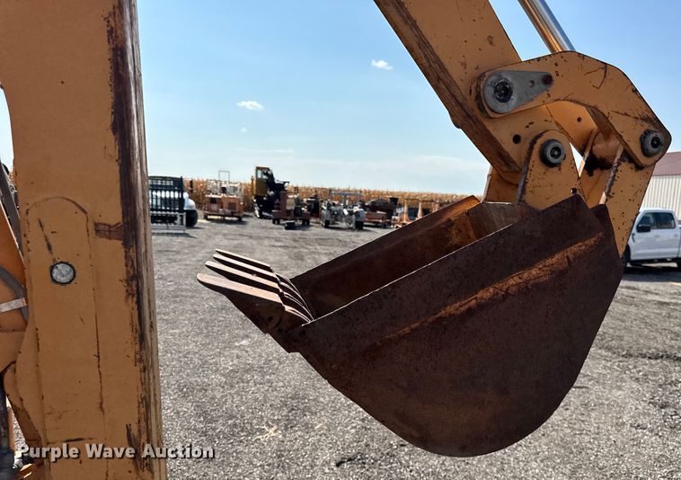 image for item ER0186 1992 Case 660 trencher