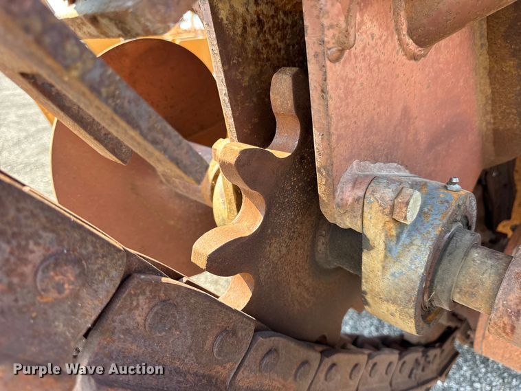 image for item ER0186 1992 Case 660 trencher