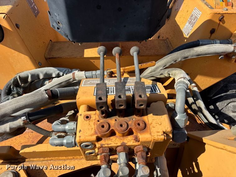 image for item ER0186 1992 Case 660 trencher