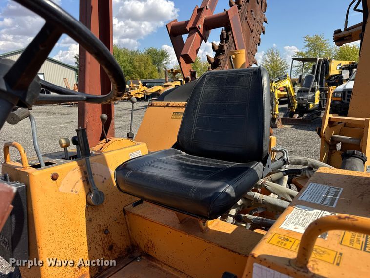 image for item ER0186 1992 Case 660 trencher