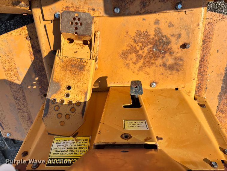 image for item ER0186 1992 Case 660 trencher