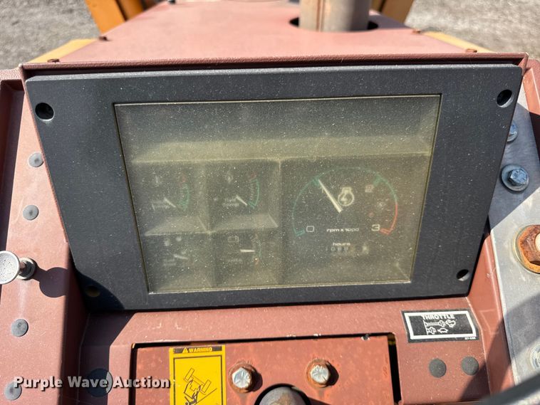 image for item ER0186 1992 Case 660 trencher