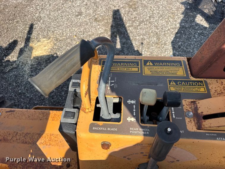 image for item ER0186 1992 Case 660 trencher