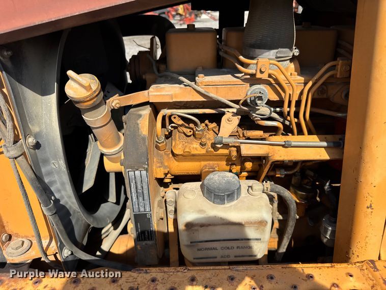 image for item ER0186 1992 Case 660 trencher