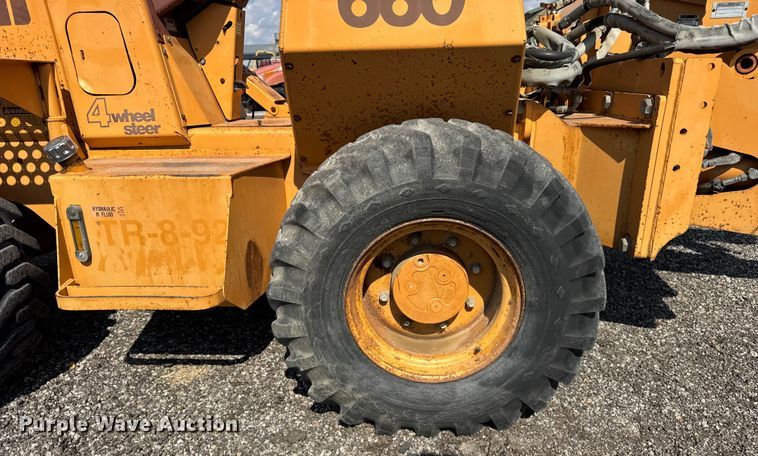 image for item ER0186 1992 Case 660 trencher