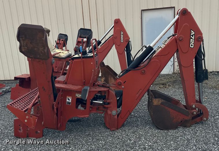 image for item ER0189 2006 Ditch Witch A720 backhoe attachment