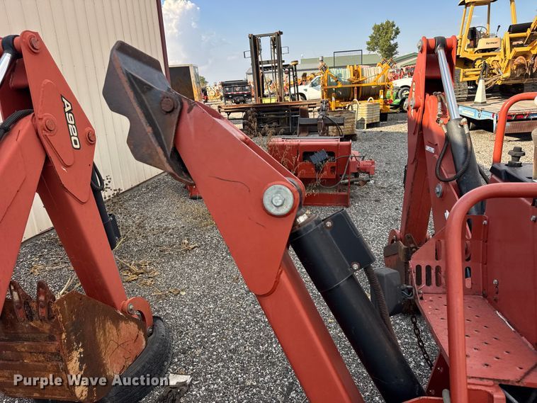 image for item ER0189 2006 Ditch Witch A720 backhoe attachment