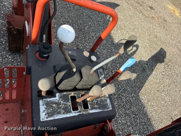 image for item ER0189 2006 Ditch Witch A720 backhoe attachment